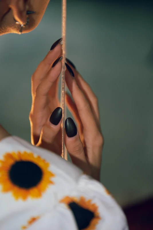 hands